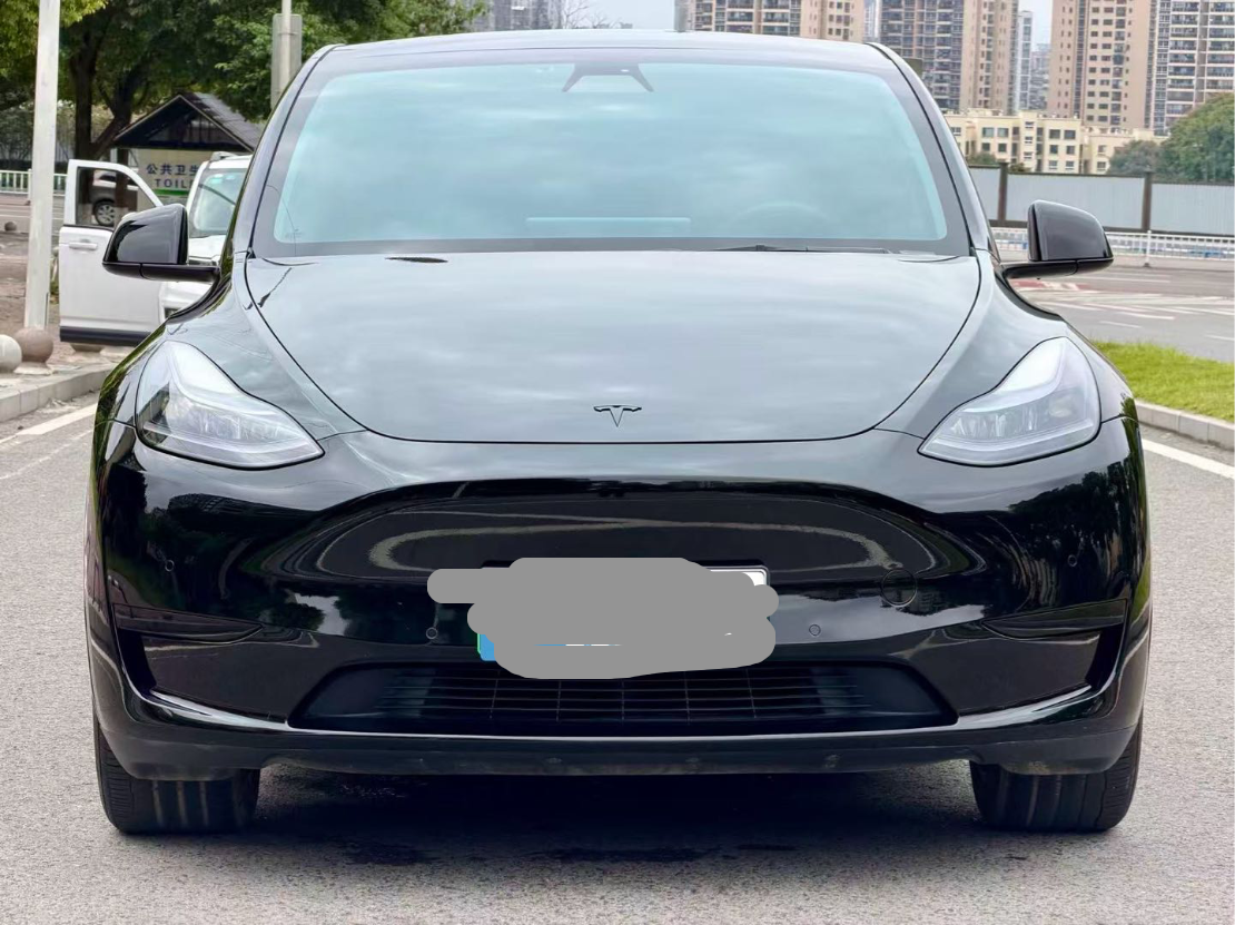 Tesla Model Y 2023 #5 Tesla Model Y 2023 car image #5