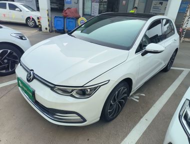 Volkswagen Golf 2021 car image 