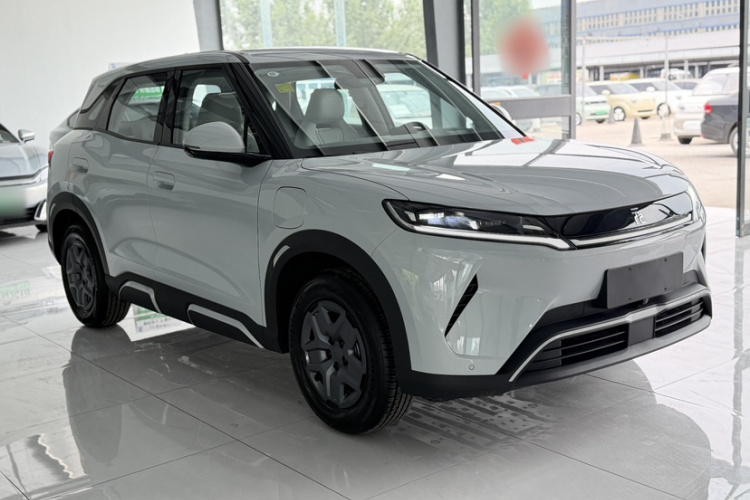 BYD YuanUP 2025 car image #7