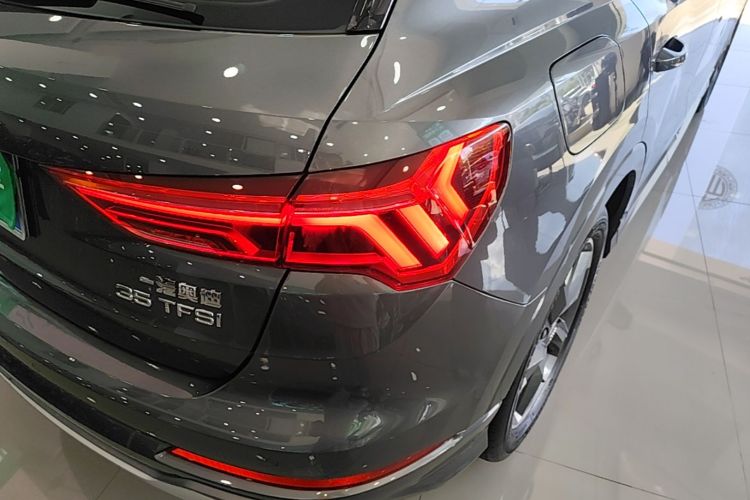 Audi Q3 2020 #8 Audi Q3 2020 car image #8
