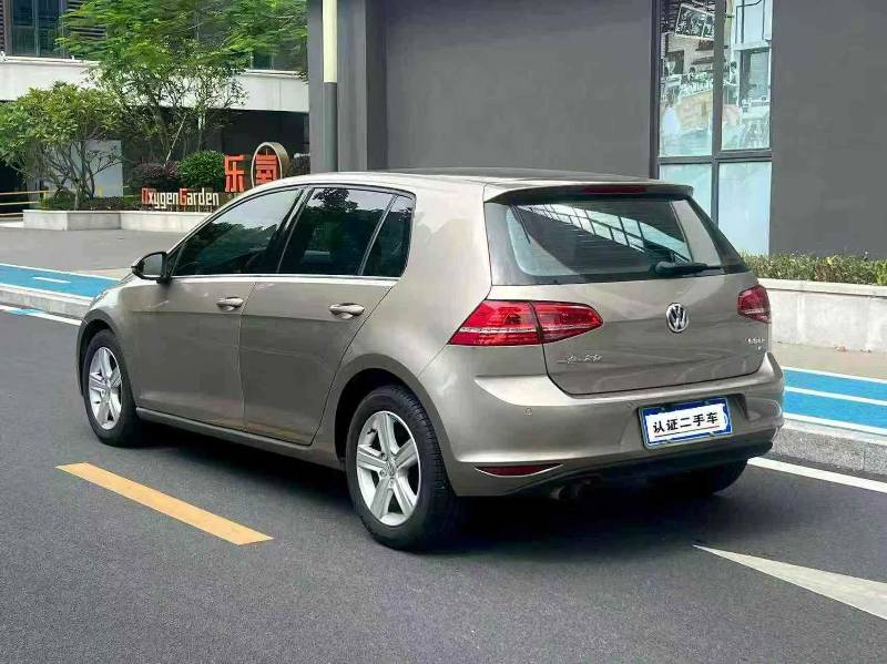 Volkswagen Golf 2014 immagine di auto #3