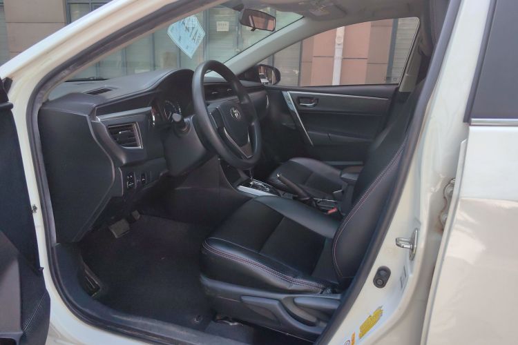 Toyota Corolla 2015 car image #16