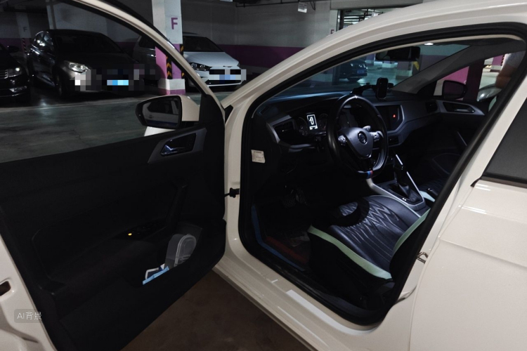 Volkswagen Polo 2020 car image #18