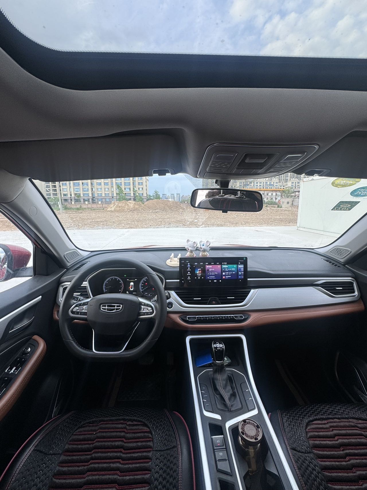 GEELY Vision X6 2020 изображение автомобиля #4