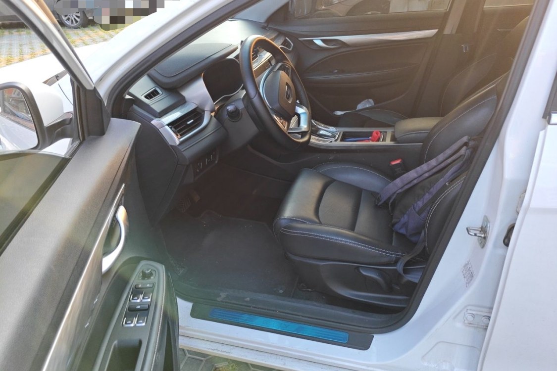 GEELY Emgrand 2020 car image #20