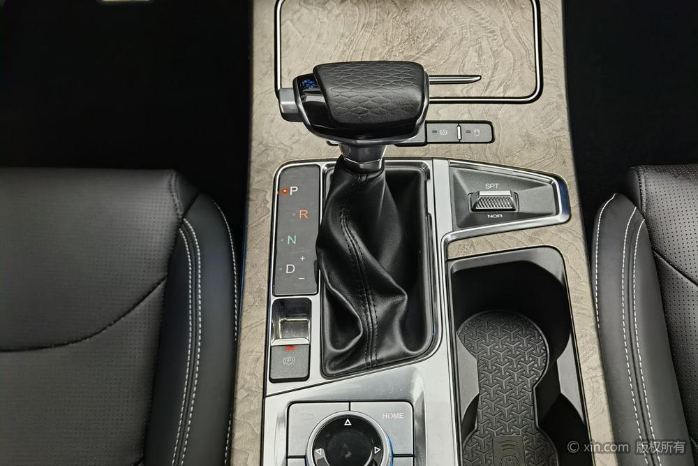 Jetour X70 PLUS 2021 #14 Jetour X70 PLUS 2021 car image #14