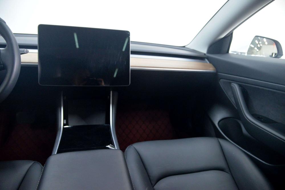 Tesla Model 3 2020 #17 Tesla Model 3 2020 car image #17