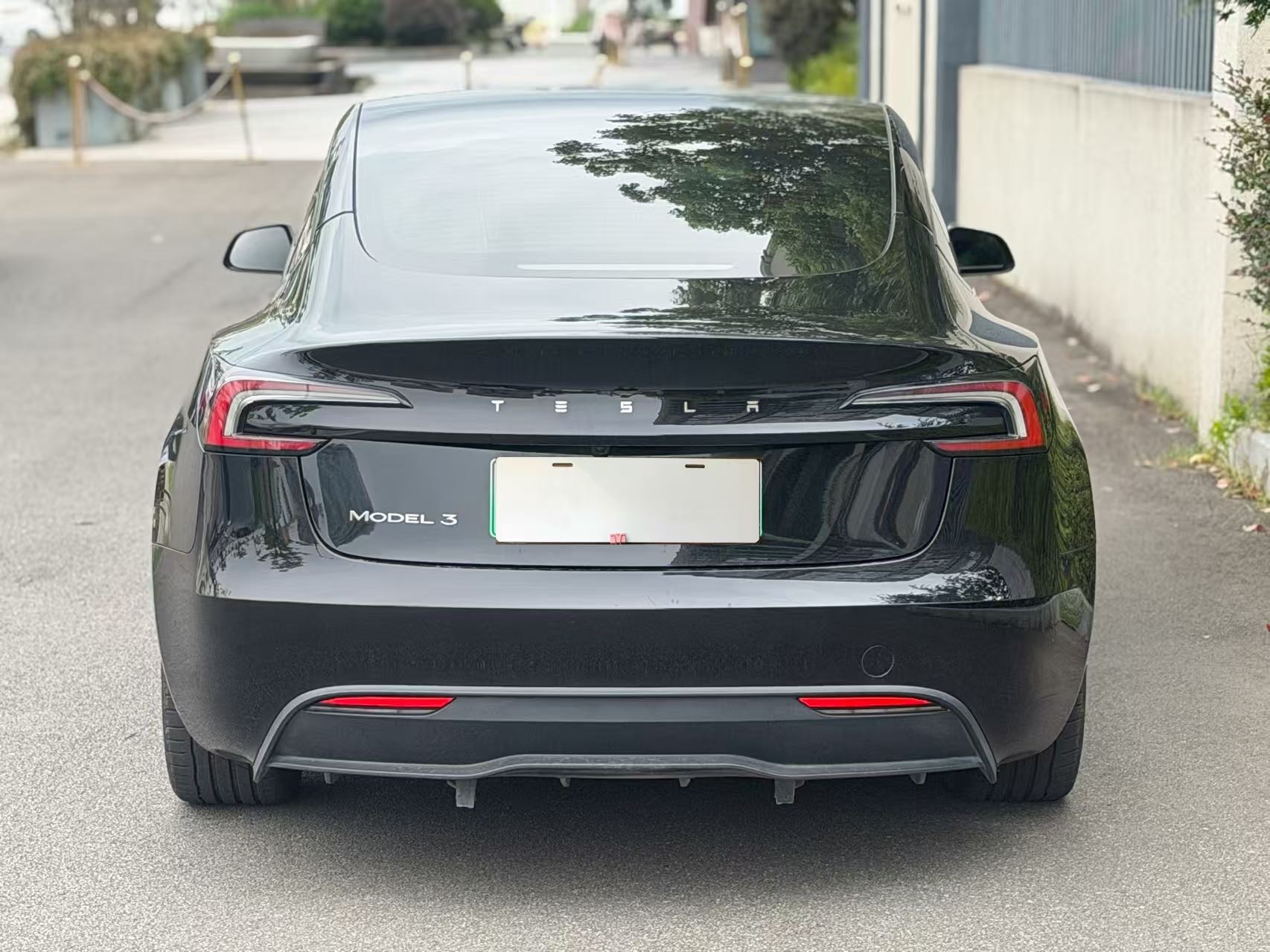 Tesla Model 3 2024 car image #5