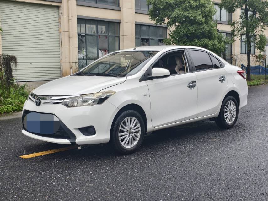 Toyota Vios 2015 Toyota Vios 2015 car image