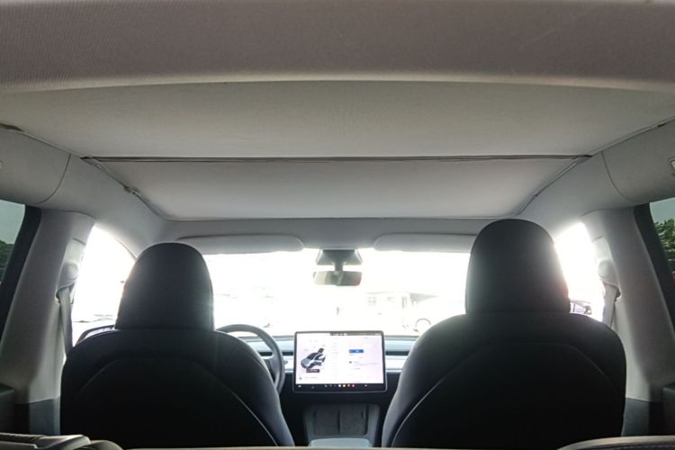 Tesla Model Y 2023 #20 Tesla Model Y 2023 car image #20