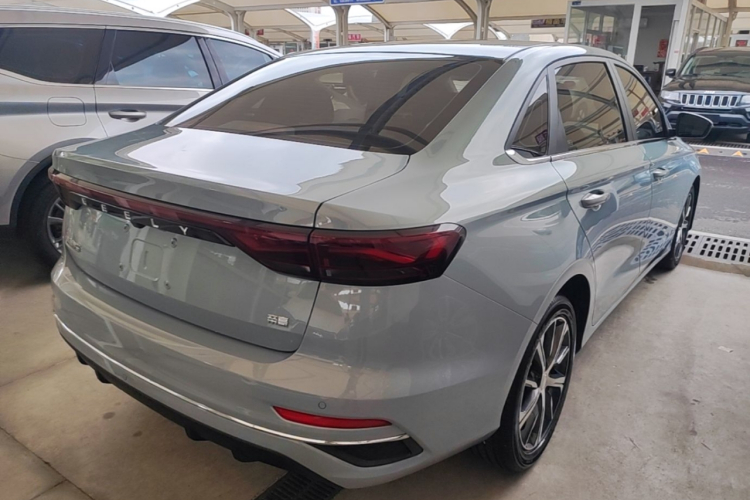 GEELY Emgrand 2023 car image #7