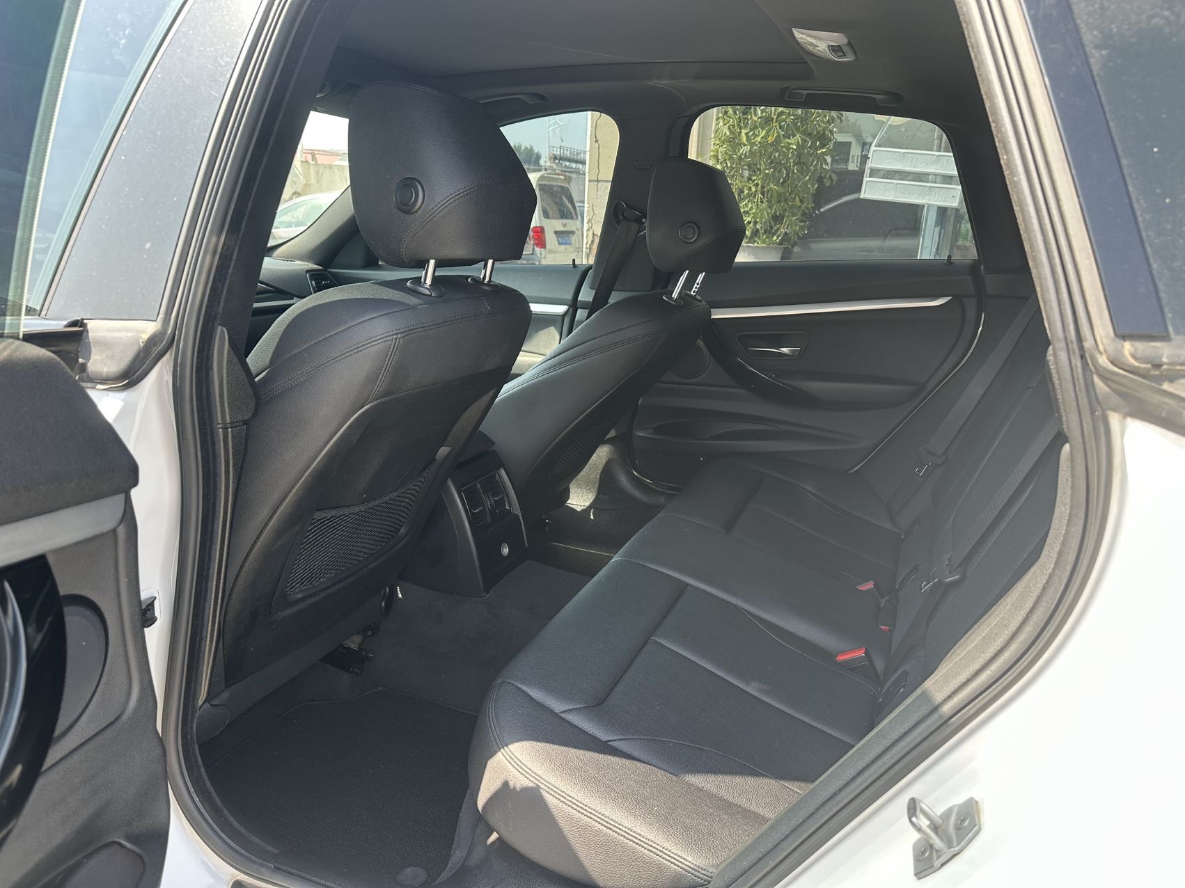 BMW 3 Series GT 2021 imagen de coche #3