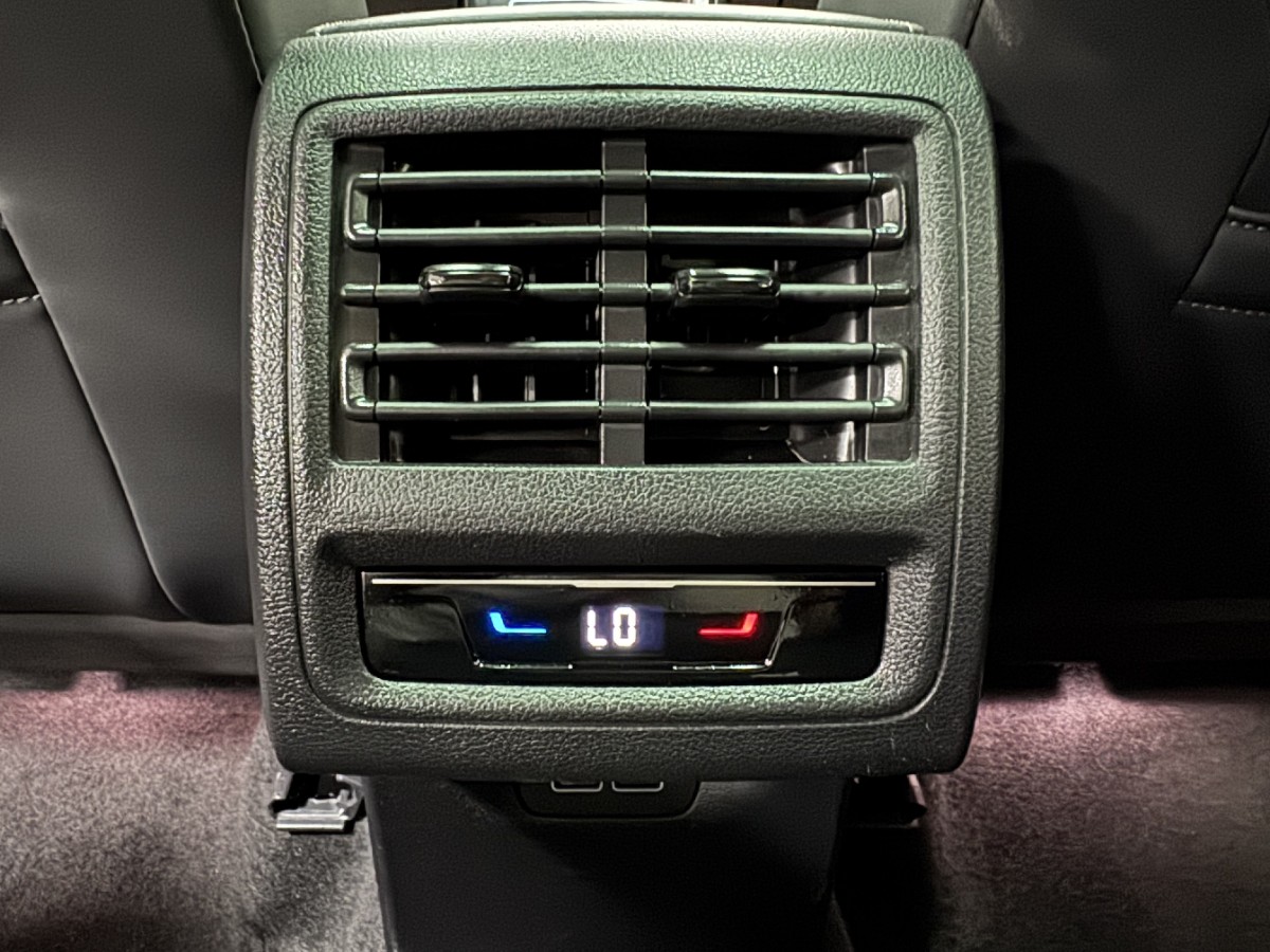 Volkswagen Golf 2023 #14 Volkswagen Golf 2023 car image #14