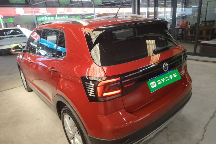 Volkswagen T-Cross 2020 car image #5