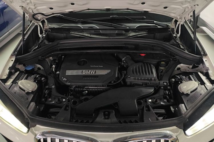 BMW X1 2021 car image #20