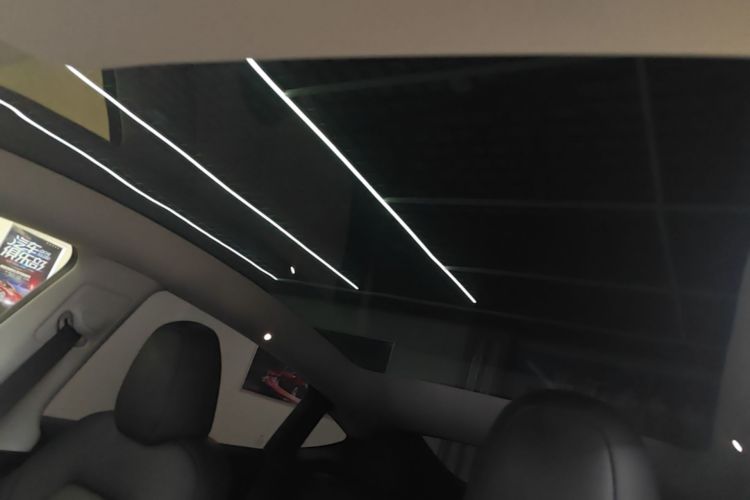 Tesla Model Y 2023 #18 Tesla Model Y 2023 car image #18