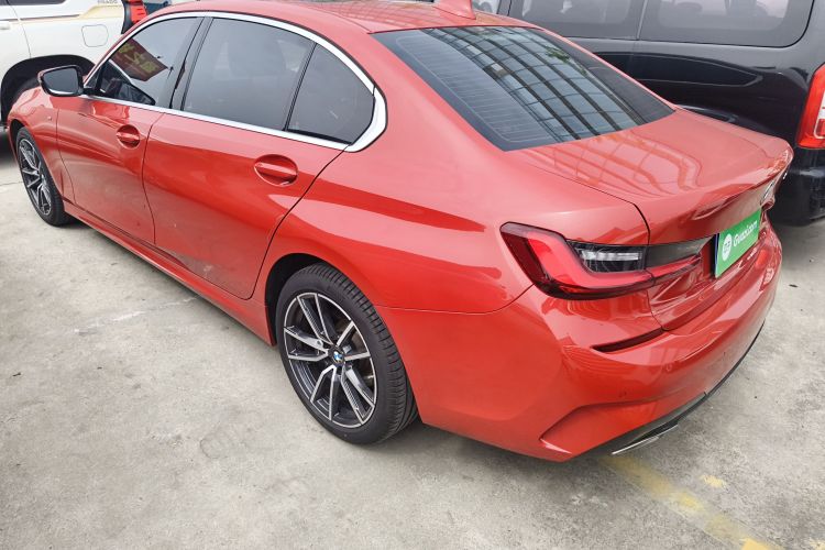 BMW 3 Series 2022 صورة سيارة #4