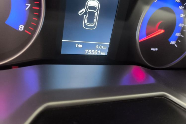 GEELY Emgrand 2016 car image #8