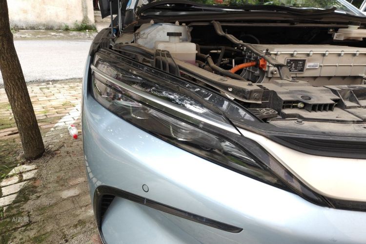 BYD Han 2023 car image #8