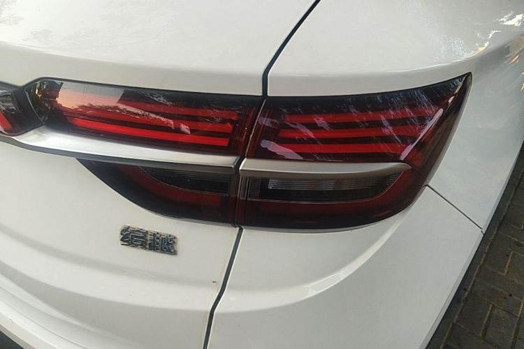 GEELY Coolray 2020 #8 GEELY Coolray 2020 صورة سيارة #8