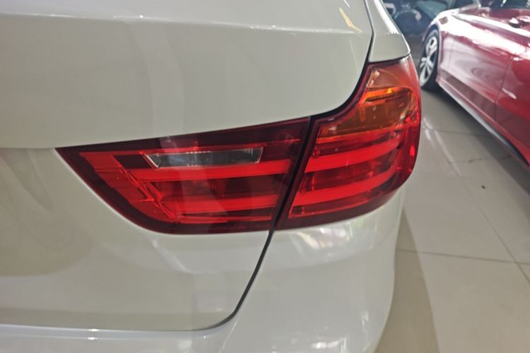 BMW 3 Series GT 2016 car image #8