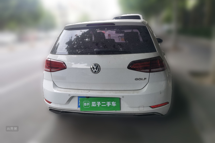 Volkswagen Golf 2018 car image #6