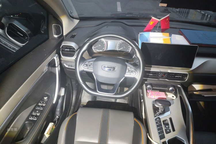GEELY Coolray 2023 car image #12