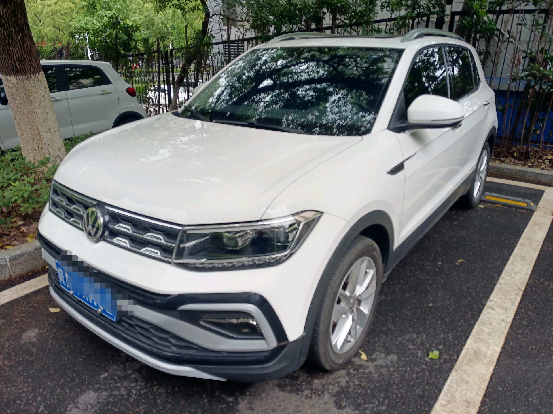 Volkswagen T-Cross 2020 Volkswagen T-Cross 2020 car image