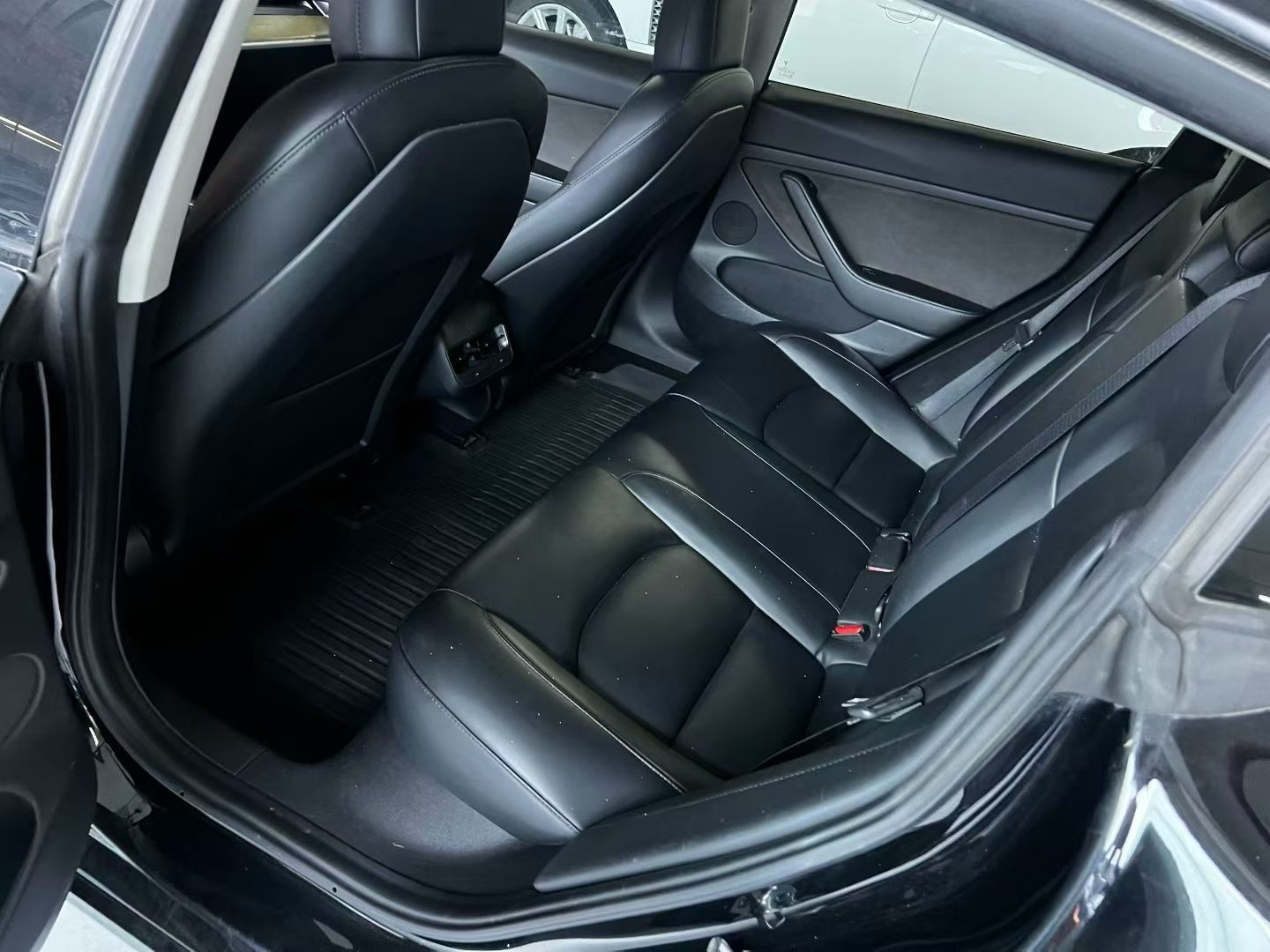 Tesla Model 3 2021 #3 Tesla Model 3 2021 car image #3