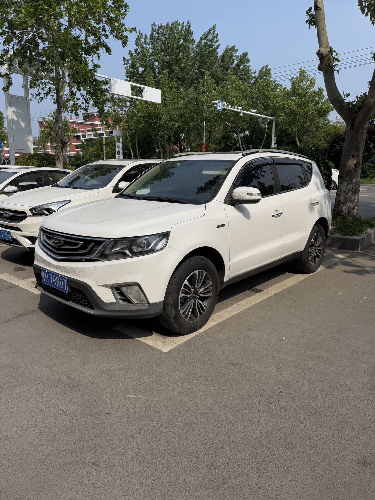 GEELY Vision X6 2016 GEELY Vision X6 2016 immagine di auto