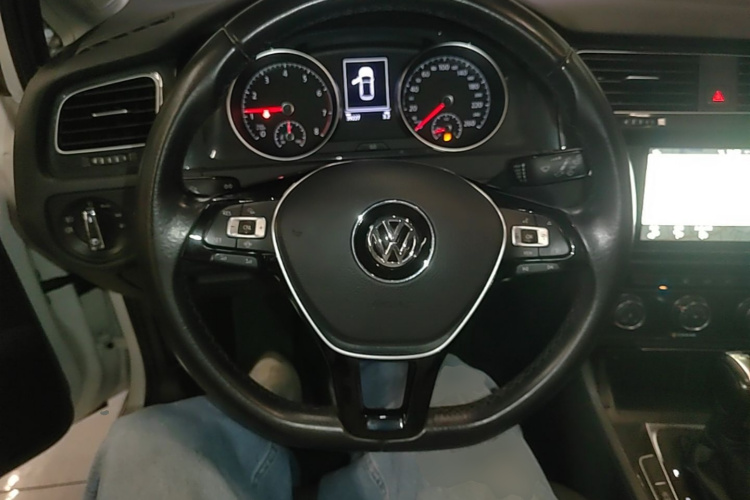 Volkswagen Golf 2019 #11 Volkswagen Golf 2019 car image #11