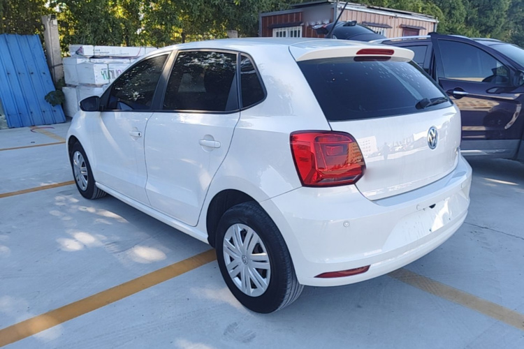 Volkswagen Polo 2019 car image #5