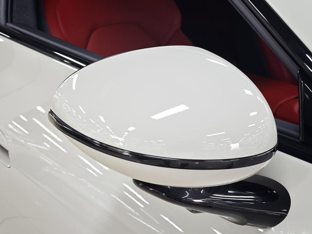 2024 #16 2024 immagine di auto #16