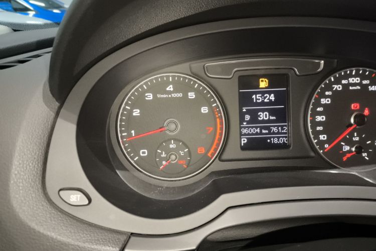 Audi Q3 2018 image de voiture #12