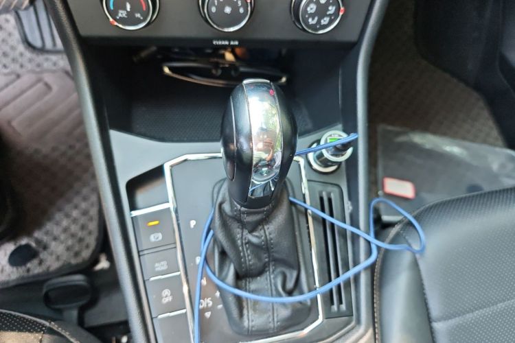 Volkswagen Lavida 2021 car image #14