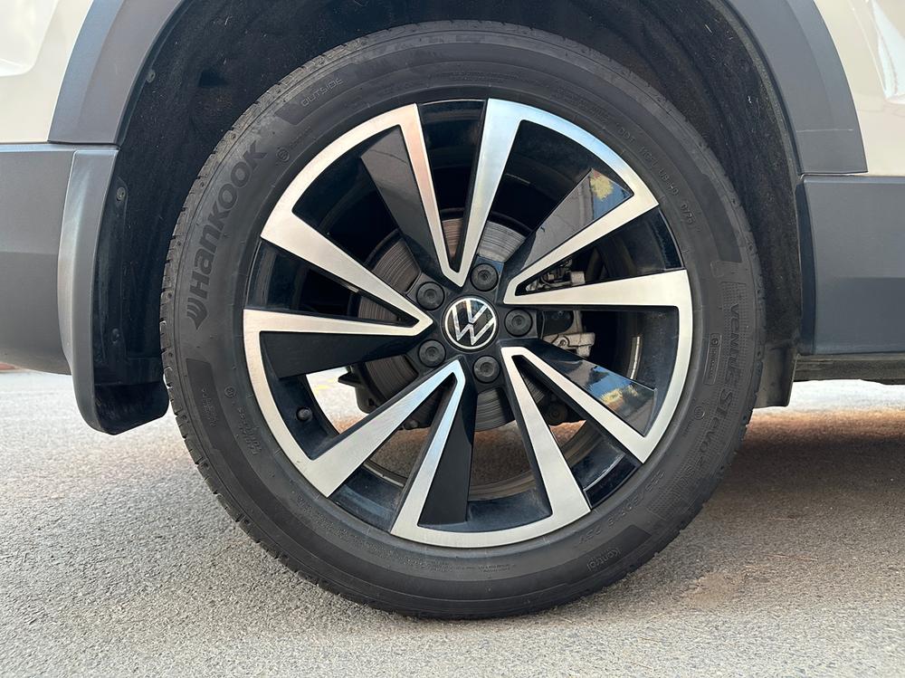 Volkswagen Tharu 2023 car image #11