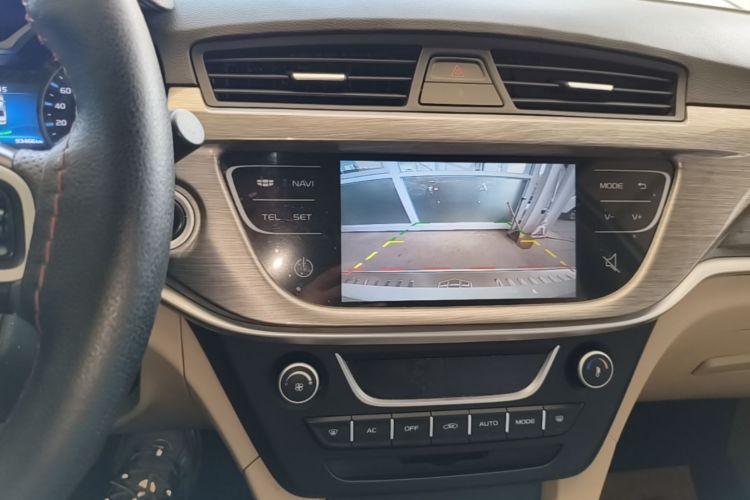 GEELY Emgrand 2017 car image #17