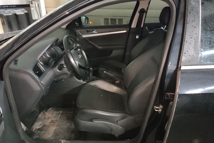 Volkswagen Lavida 2017 car image #19
