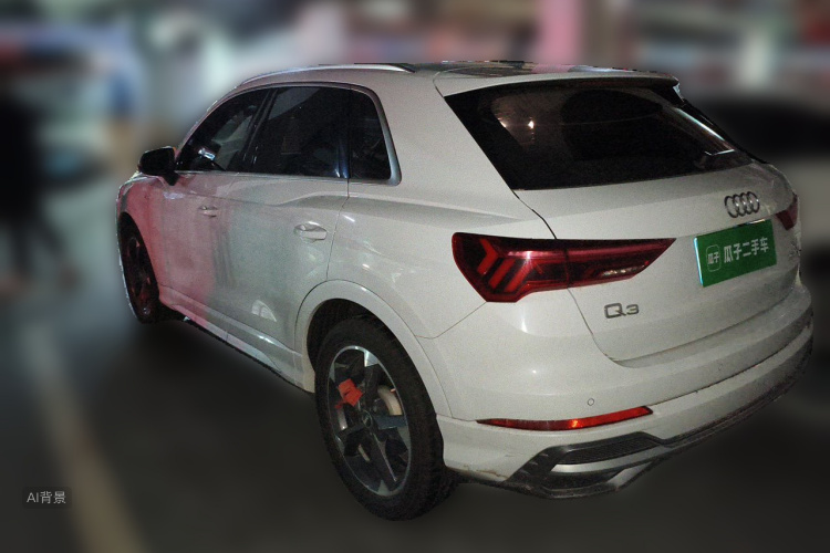 Audi Q3 2020 car image #5