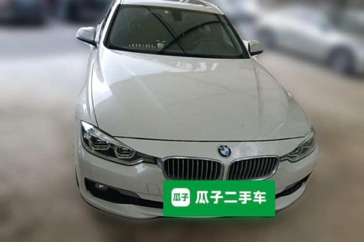 BMW 3 Series 2018 #3 BMW 3 Series 2018 car image #3
