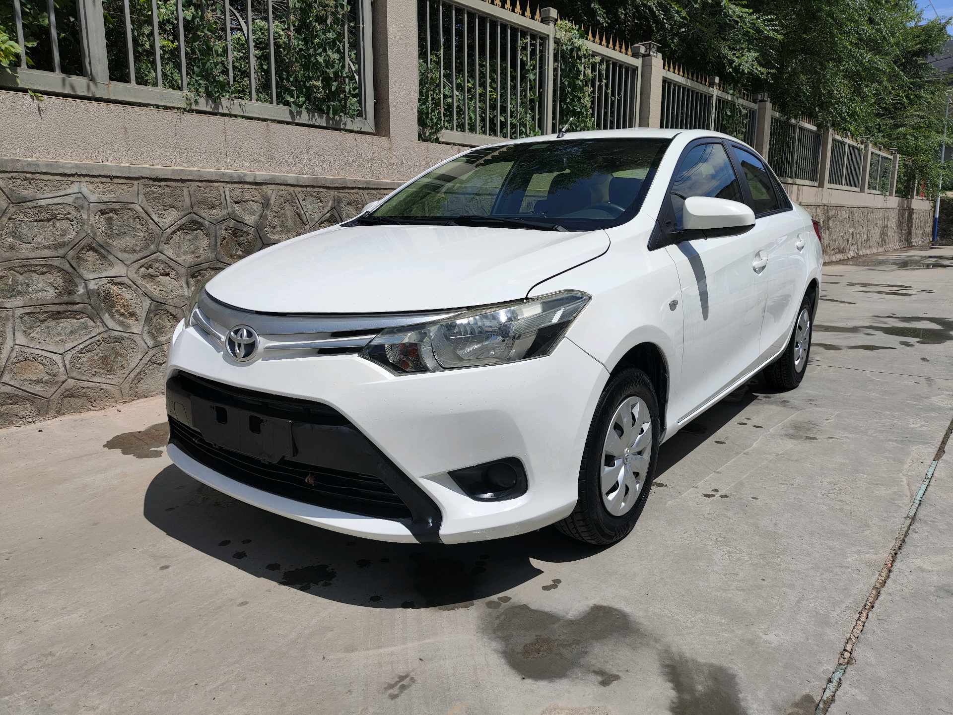 Toyota Vios 2015 immagine di auto 