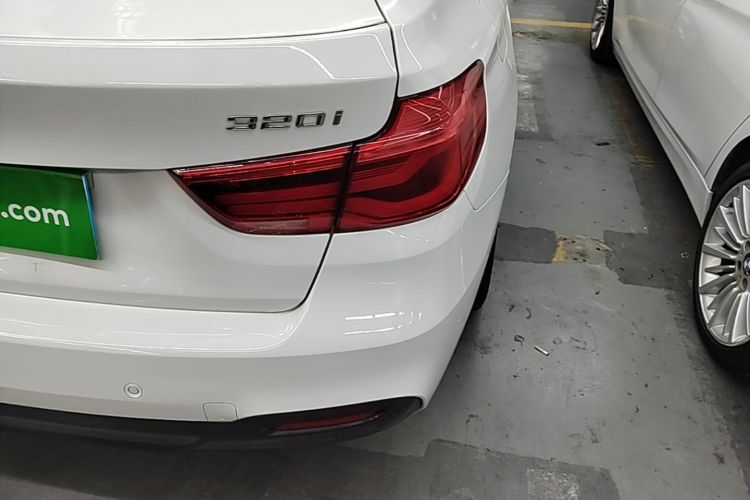 BMW 3 Series GT 2019 #8 BMW 3 Series GT 2019 car image #8