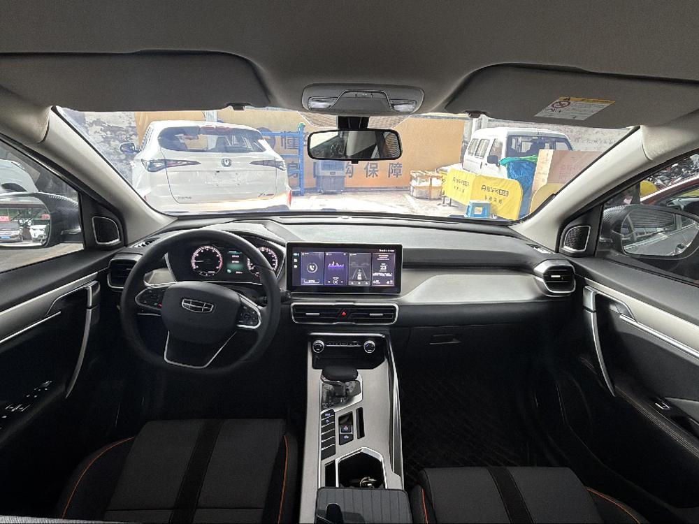 GEELY Coolray 2024 immagine di auto #5