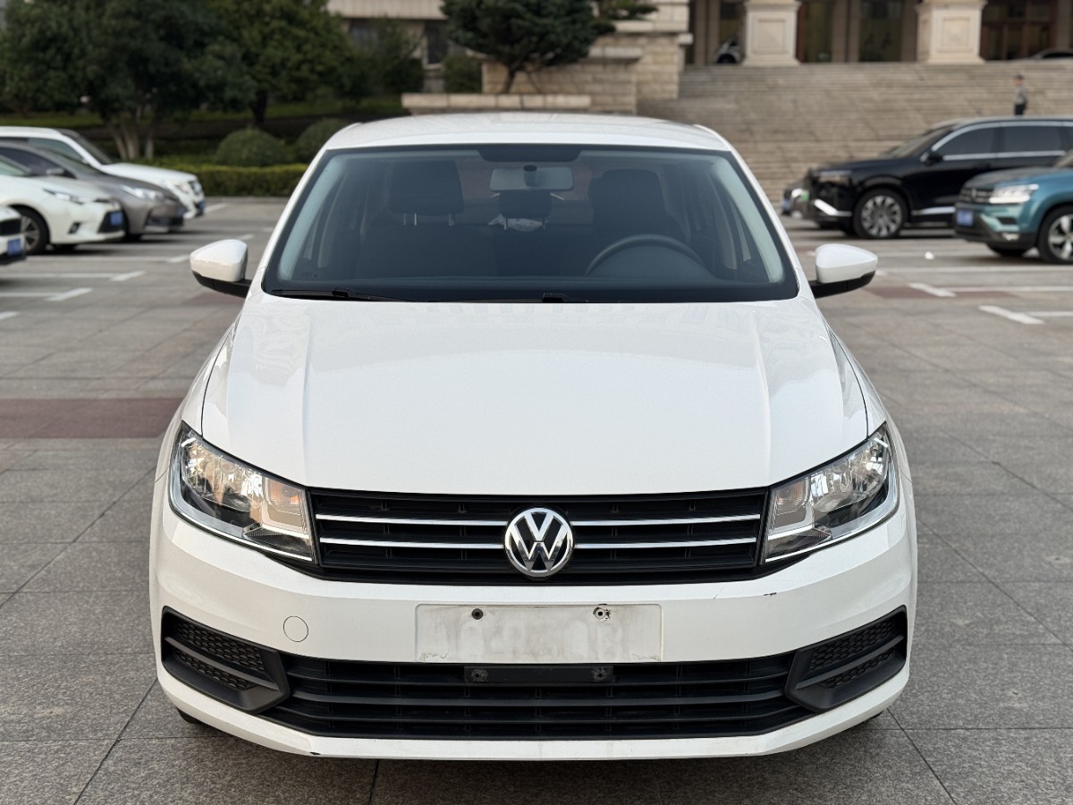 Volkswagen Santana 2020 car image #2