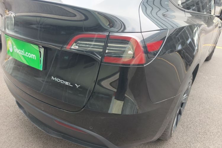 Tesla Model Y 2021 #8 Tesla Model Y 2021 car image #8