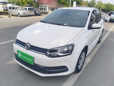 Volkswagen Polo 2016 car image 