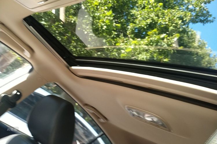 GEELY Emgrand 2017 car image #20