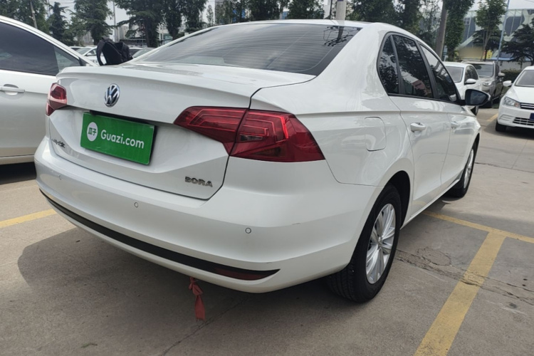 Volkswagen Bora 2018 car image #5