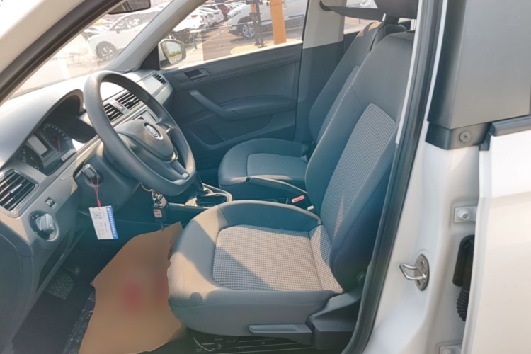 Volkswagen Santana 2022 car image #15