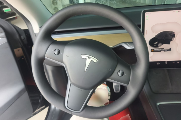 Tesla Model Y 2023 #11 Tesla Model Y 2023 car image #11